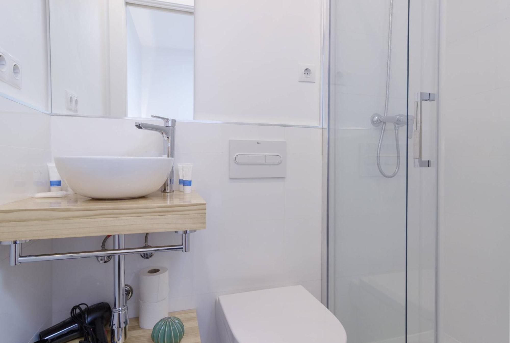 Ola Living Camp Nou Apartment L'Hospitalet de Llobregat Luaran gambar